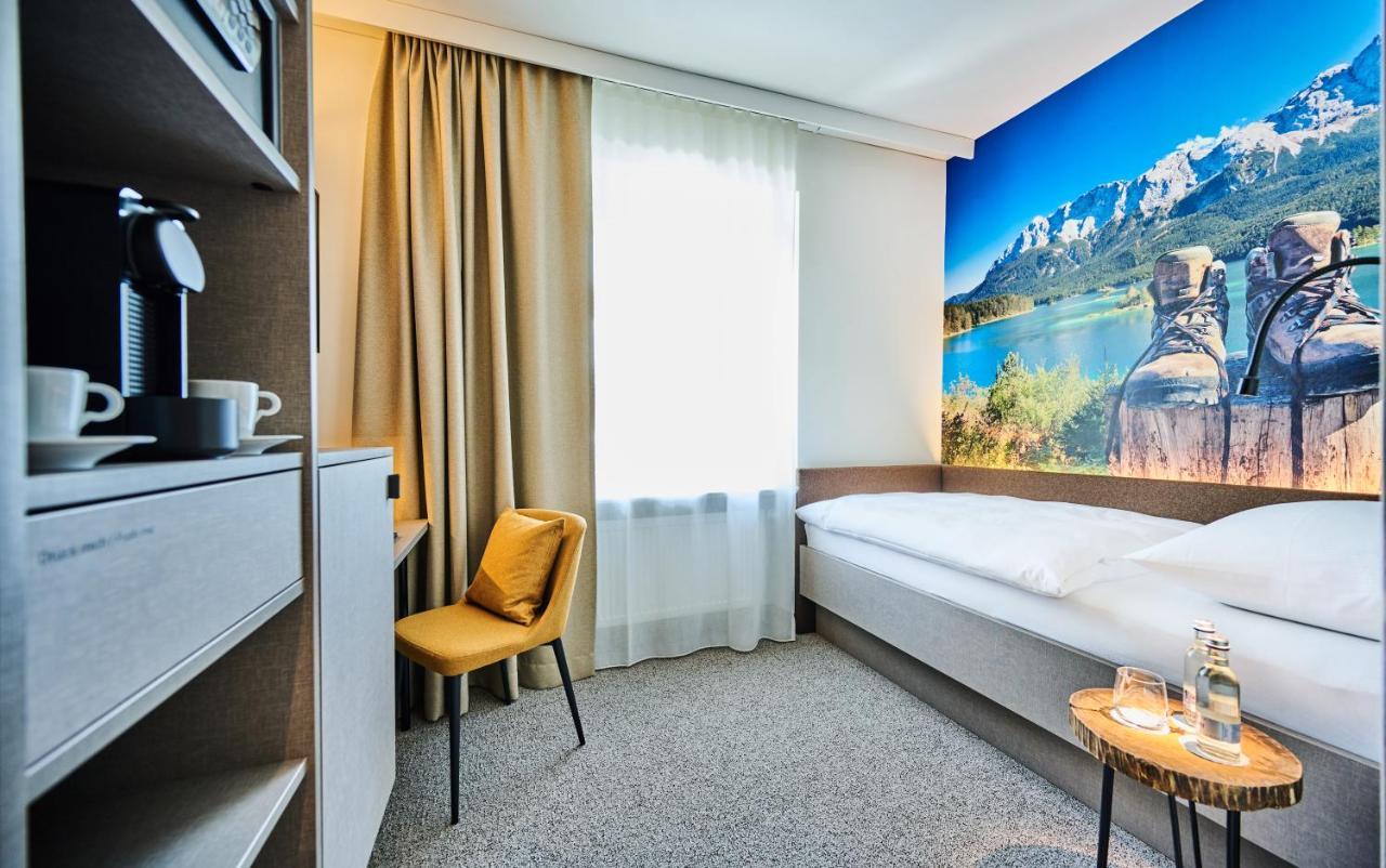 Hotel Zur Post Altoetting ภายนอก รูปภาพ