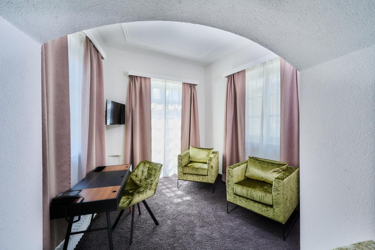 Hotel Zur Post Altoetting ภายนอก รูปภาพ