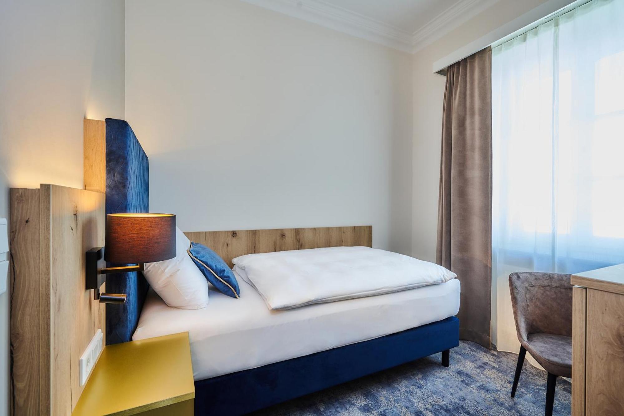 Hotel Zur Post Altoetting ภายนอก รูปภาพ