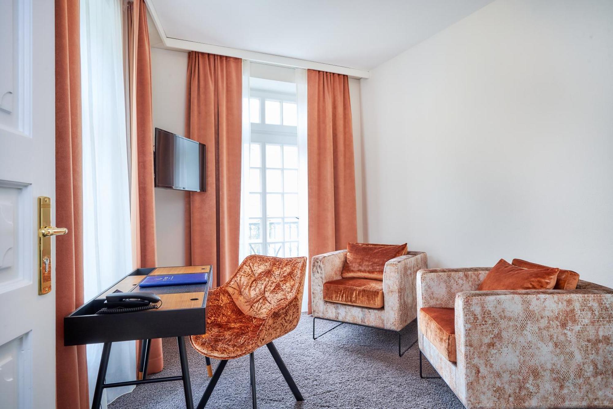 Hotel Zur Post Altoetting ภายนอก รูปภาพ