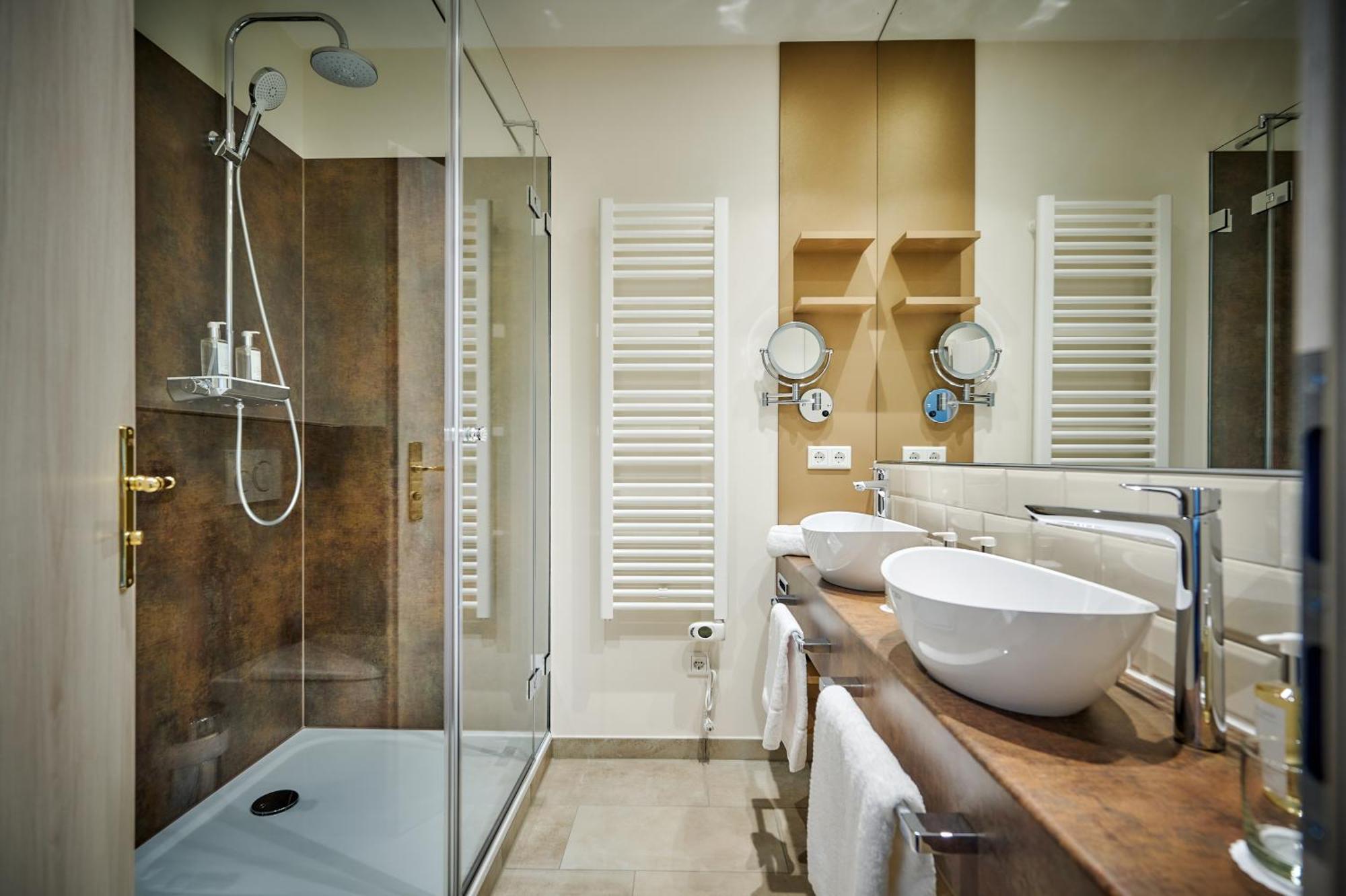 Hotel Zur Post Altoetting ภายนอก รูปภาพ